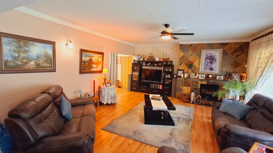 3 Bedroom Property for Sale in Sasolburg Ext 4 Free State